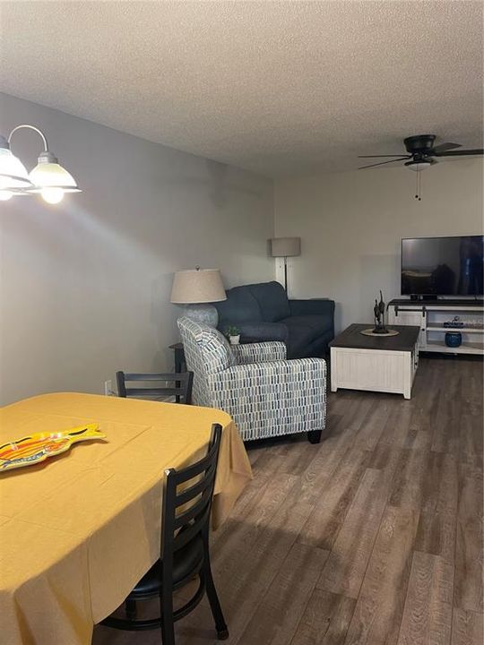 For Rent: $3,000 (2 beds, 2 baths, 910 Square Feet)