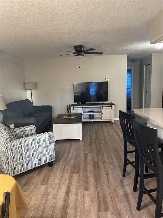 For Rent: $3,000 (2 beds, 2 baths, 910 Square Feet)