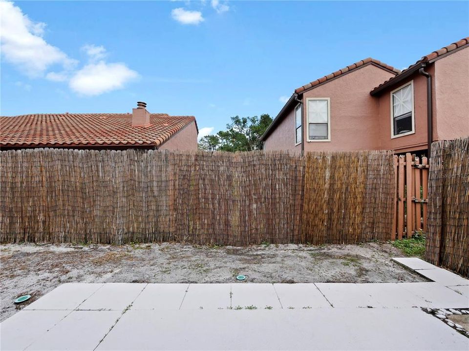 For Sale: $235,000 (2 beds, 2 baths, 1120 Square Feet)