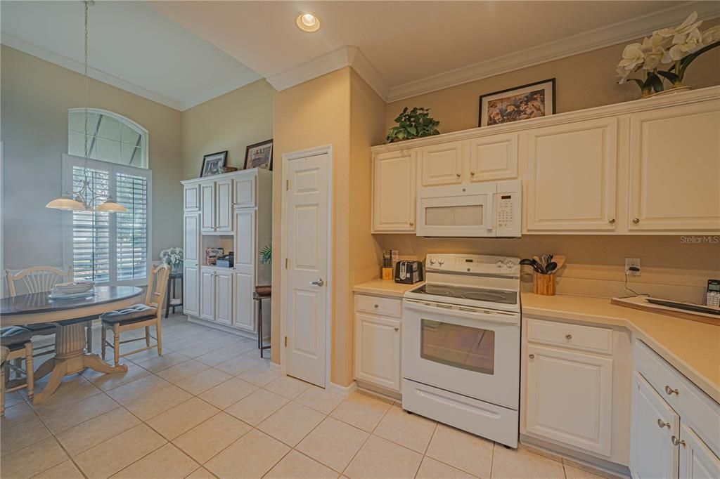 THIS KITCHEN IS DESIGNED FOR THE CHEF IN THE FAMILY