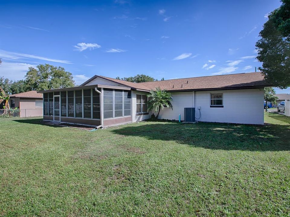 For Sale: $314,900 (3 beds, 2 baths, 1442 Square Feet)