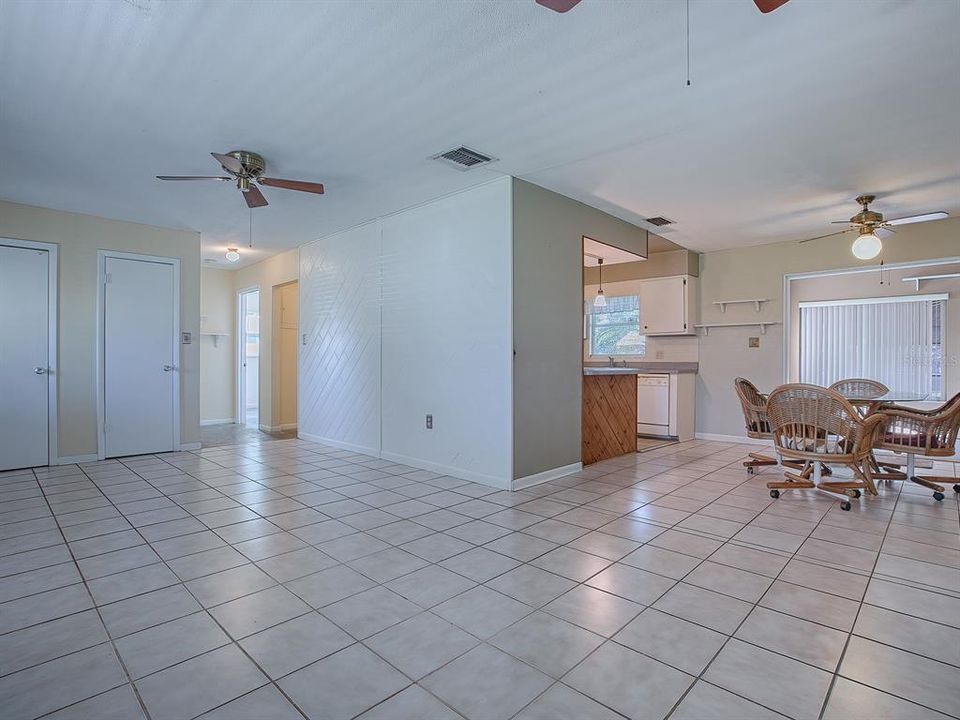 For Sale: $314,900 (3 beds, 2 baths, 1442 Square Feet)