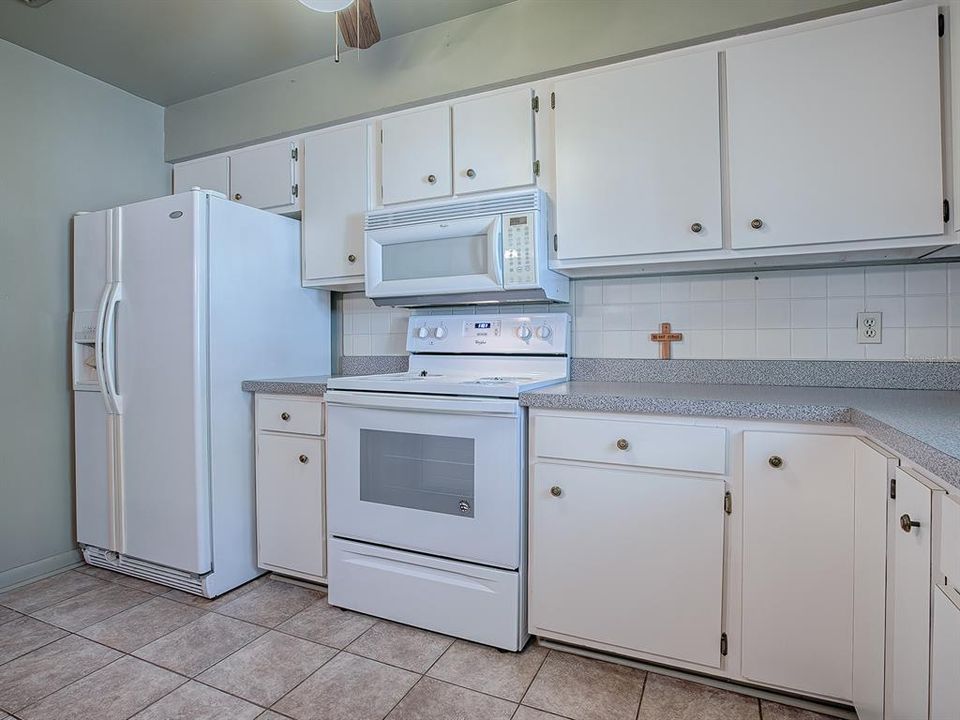 For Sale: $314,900 (3 beds, 2 baths, 1442 Square Feet)