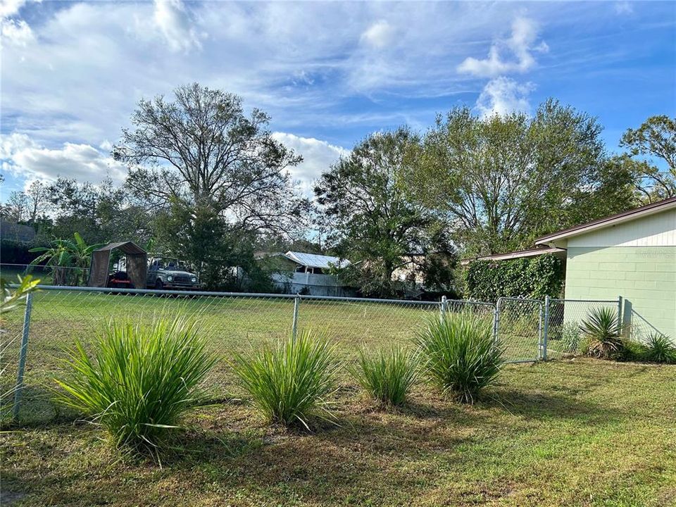 For Sale: $275,000 (3 beds, 2 baths, 1602 Square Feet)