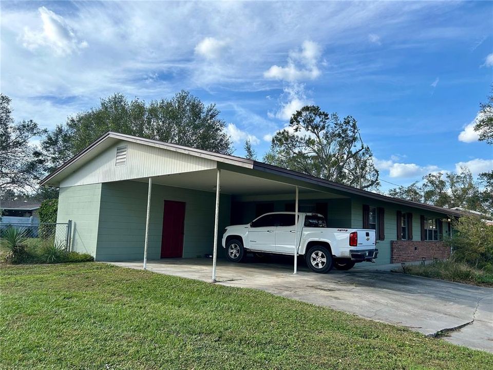 For Sale: $275,000 (3 beds, 2 baths, 1602 Square Feet)