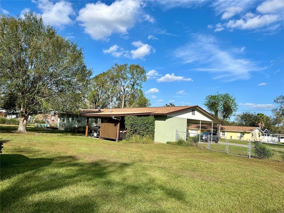 For Sale: $275,000 (3 beds, 2 baths, 1602 Square Feet)