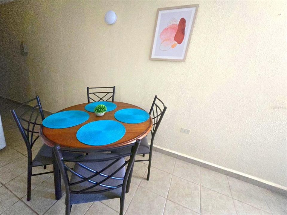 En Venta: $250,000 (0 camas, 0 baños, 1345 Pies cuadrados)