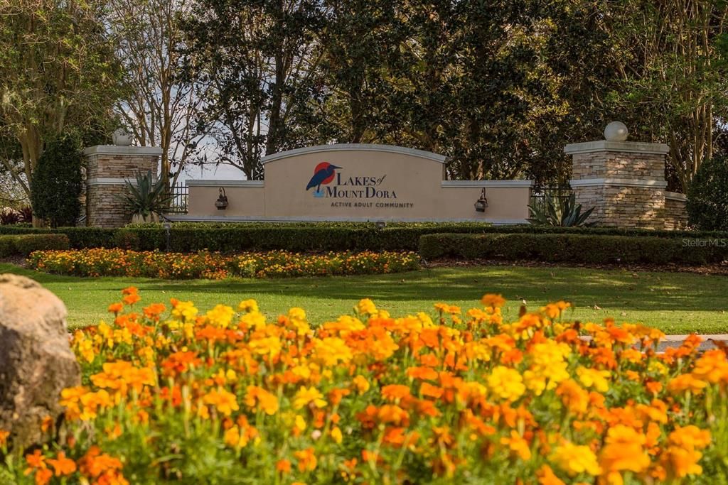 MAIN ENTRY TO LAKES of MOUNT DORA