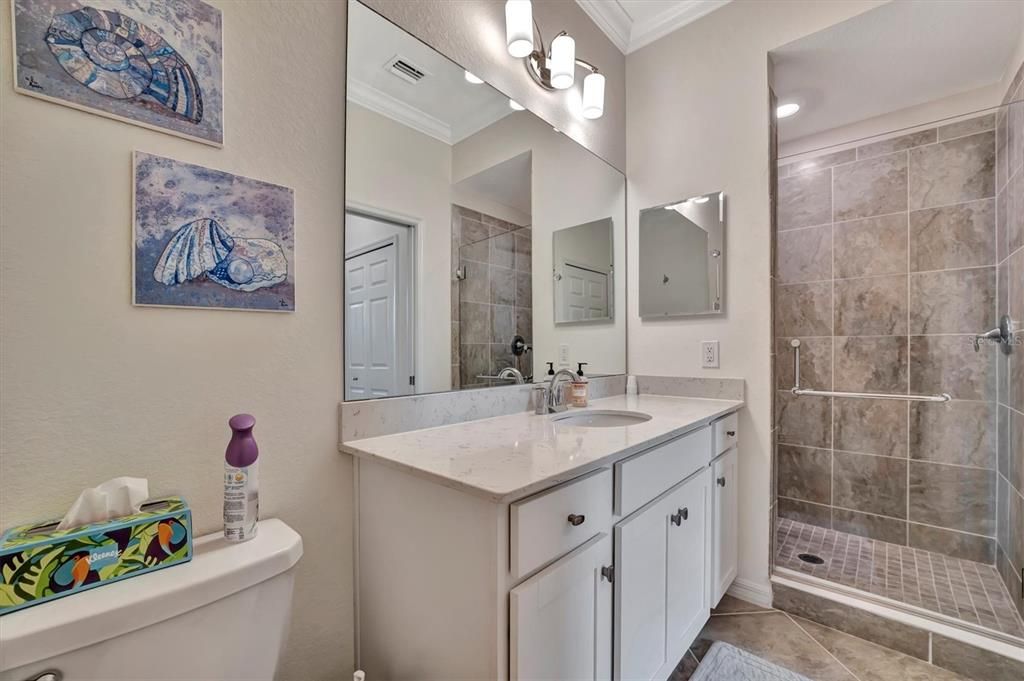 For Sale: $389,900 (3 beds, 2 baths, 1286 Square Feet)