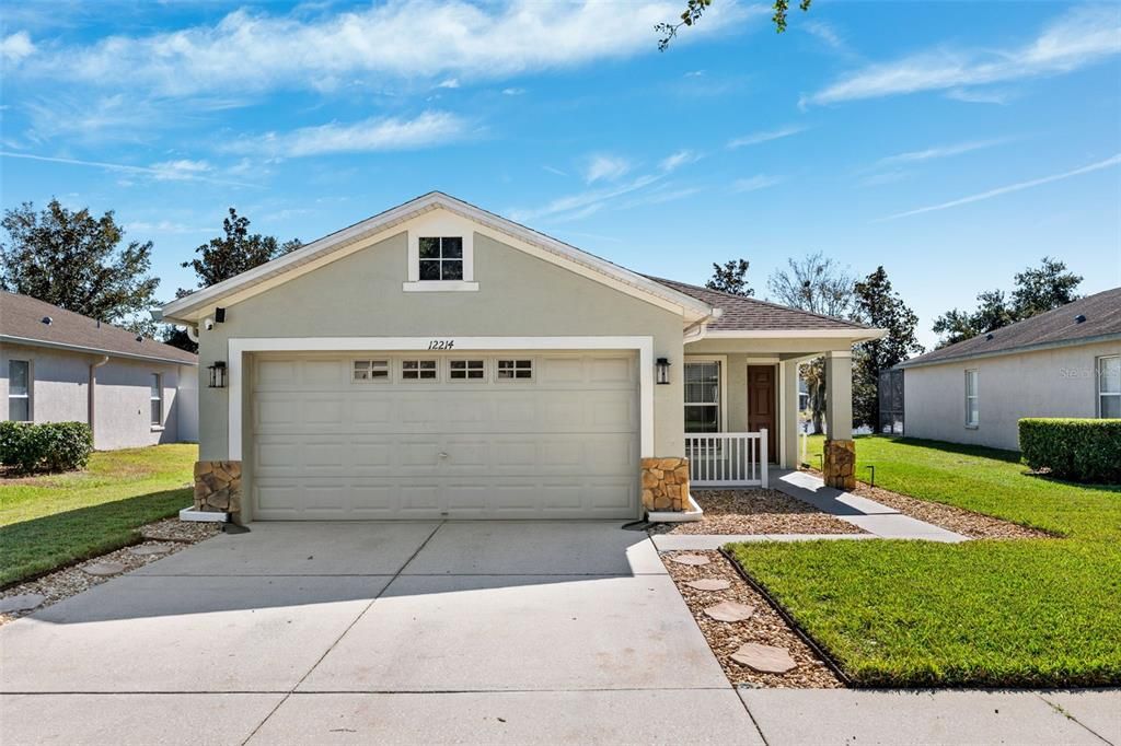 Active With Contract: $319,000 (4 beds, 2 baths, 1484 Square Feet)