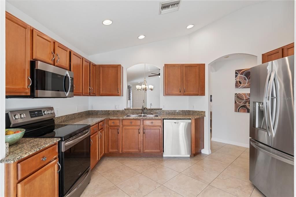 Active With Contract: $319,000 (4 beds, 2 baths, 1484 Square Feet)