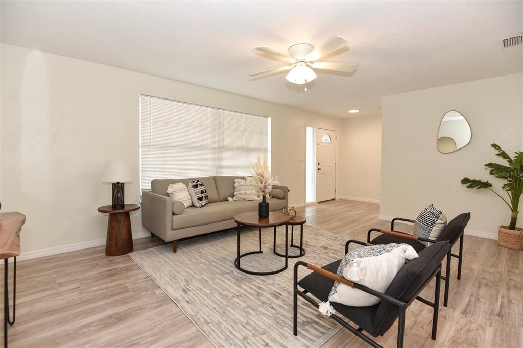 For Sale: $335,000 (3 beds, 2 baths, 1557 Square Feet)