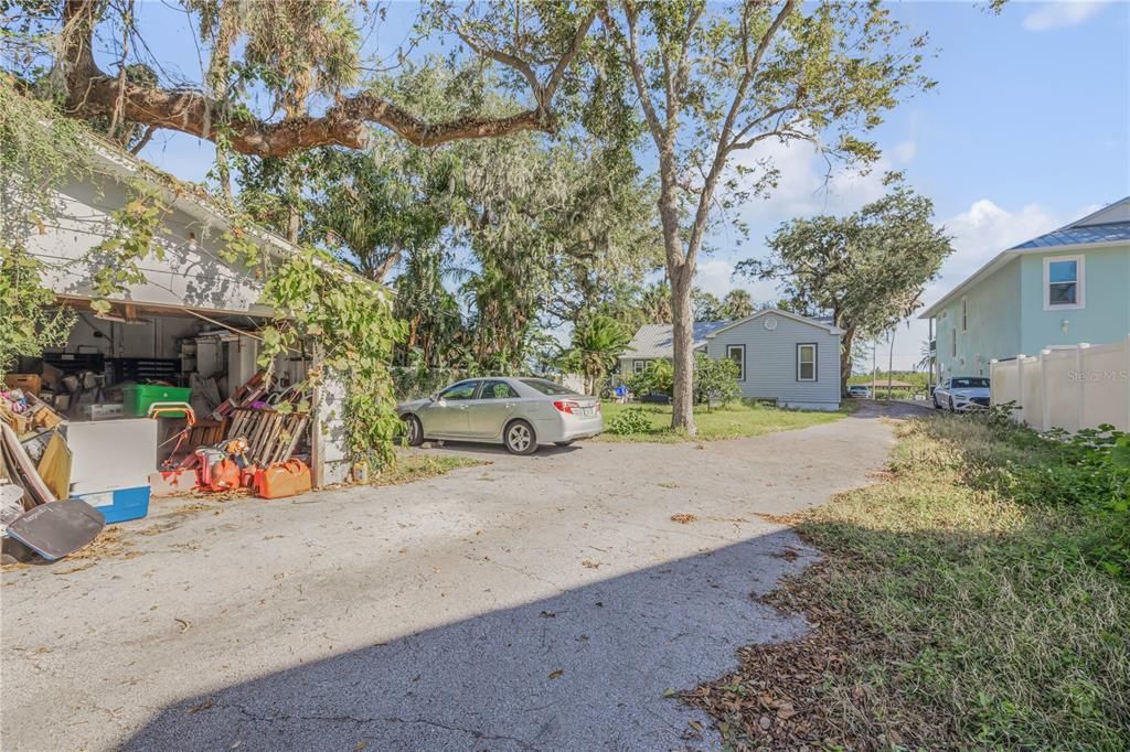 For Sale: $920,000 (3 beds, 2 baths, 2441 Square Feet)