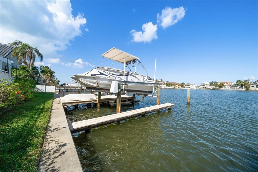 For Sale: $2,695,000 (3 beds, 3 baths, 3444 Square Feet)