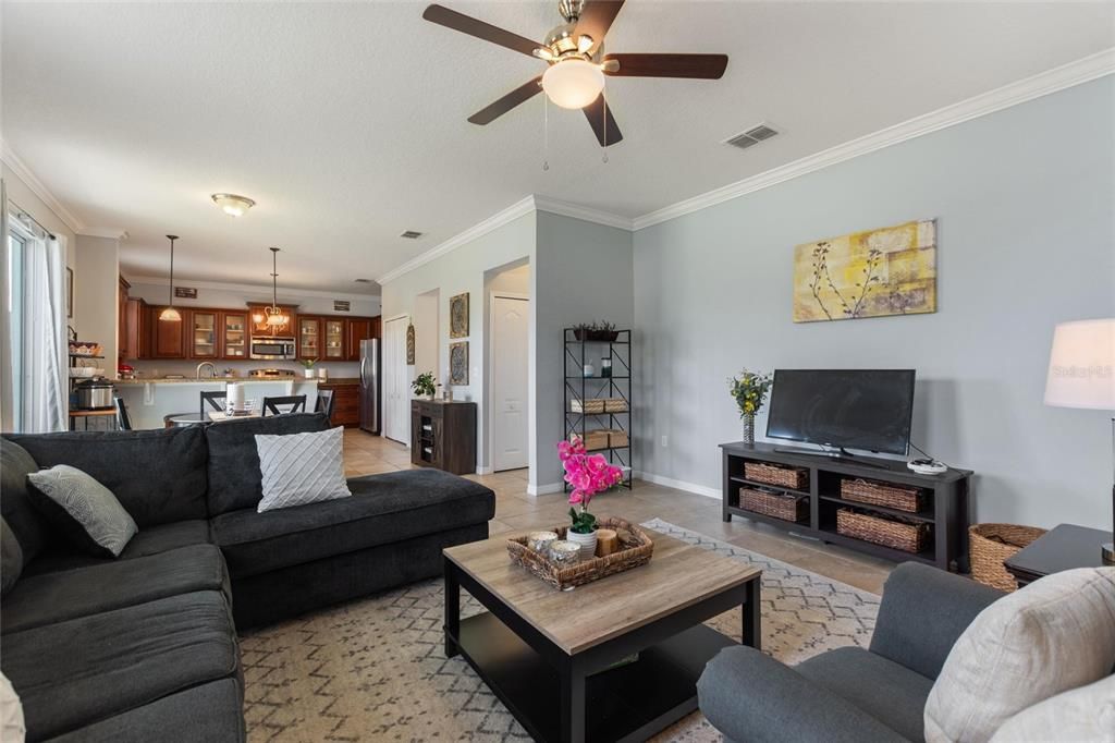 For Sale: $463,000 (4 beds, 2 baths, 2809 Square Feet)