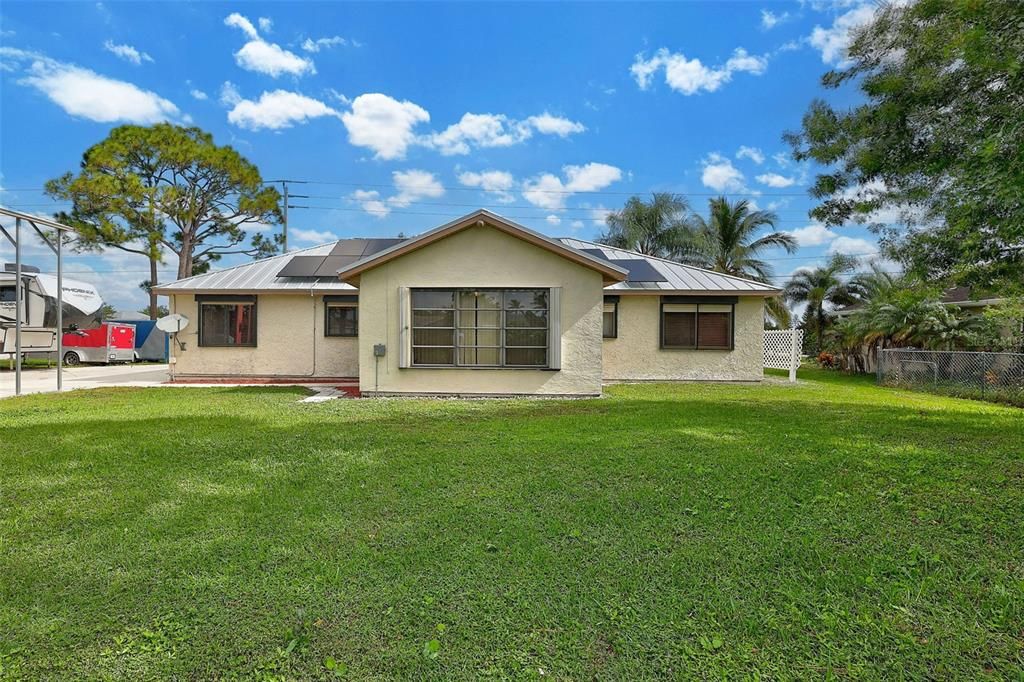 For Sale: $490,000 (3 beds, 2 baths, 1540 Square Feet)