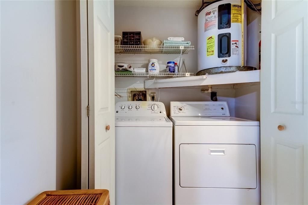 Interior Laundry Closet! Washer / Dryer conveys with sale..  they work great & are 5-7yrs old.