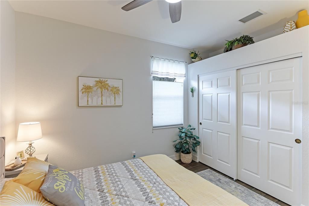 For Sale: $389,900 (3 beds, 2 baths, 1715 Square Feet)