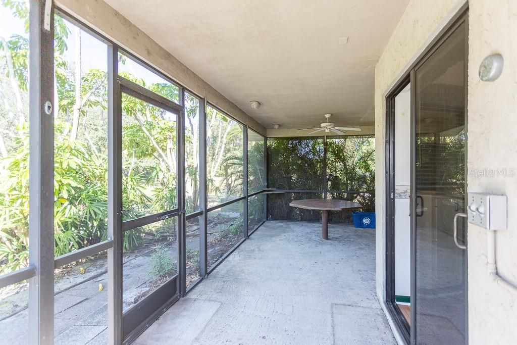 Lanai with built-in table