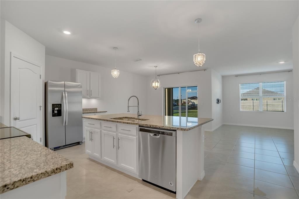 kitchen dining room combo space