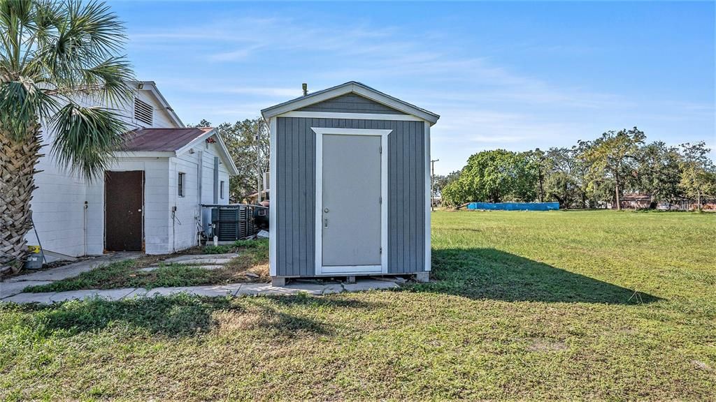 En Venta: $1,150,000 (0 camas, 0 baños, 1963 Pies cuadrados)