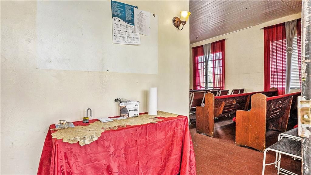 En Venta: $1,150,000 (0 camas, 0 baños, 1963 Pies cuadrados)