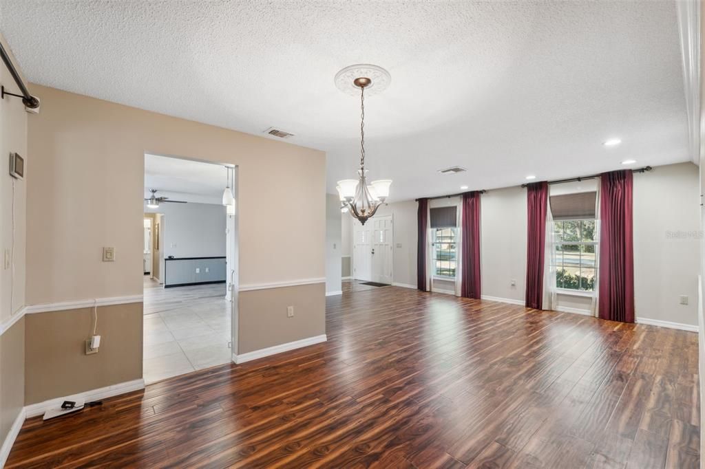 Living Room/Dining Room