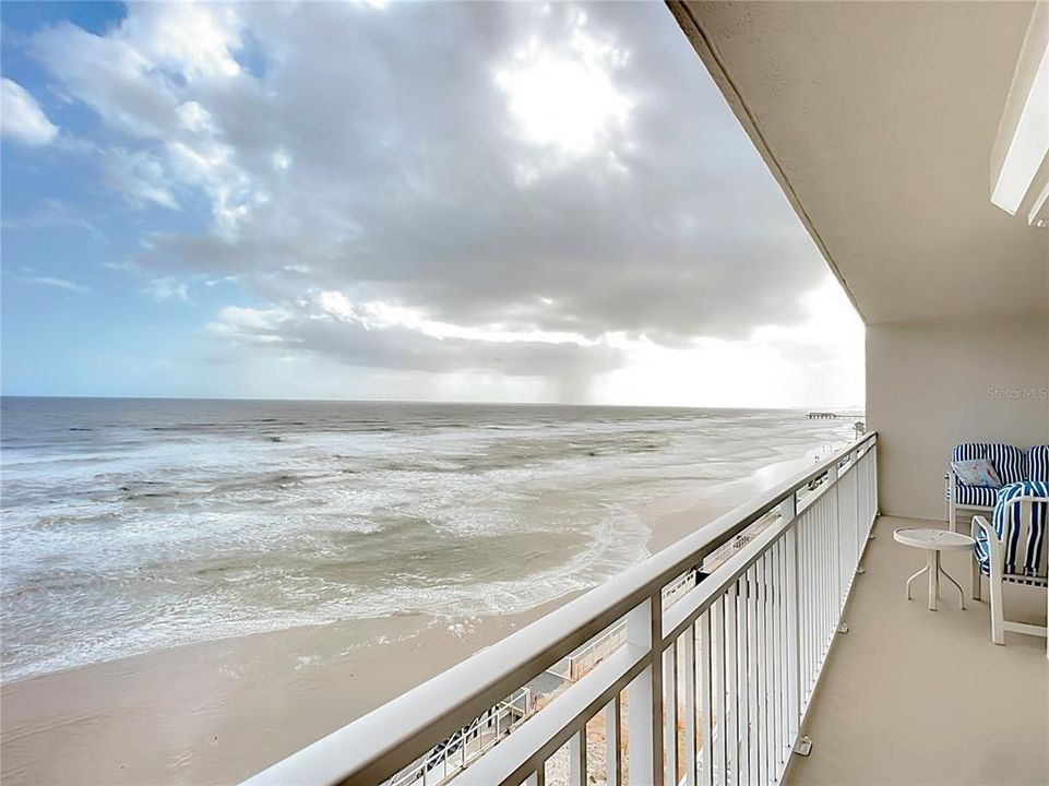 Direct Ocean Front Balcony