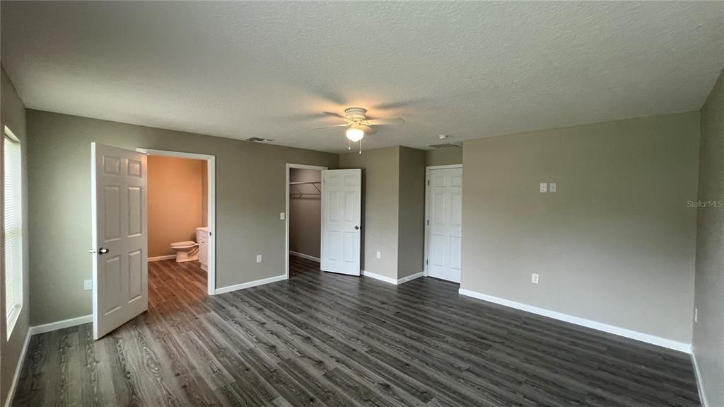 For Rent: $1,799 (4 beds, 2 baths, 1710 Square Feet)