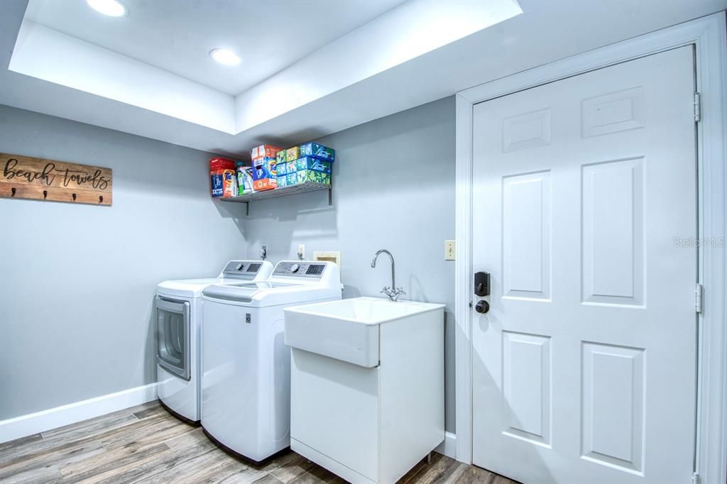 Laundry room off kitchen