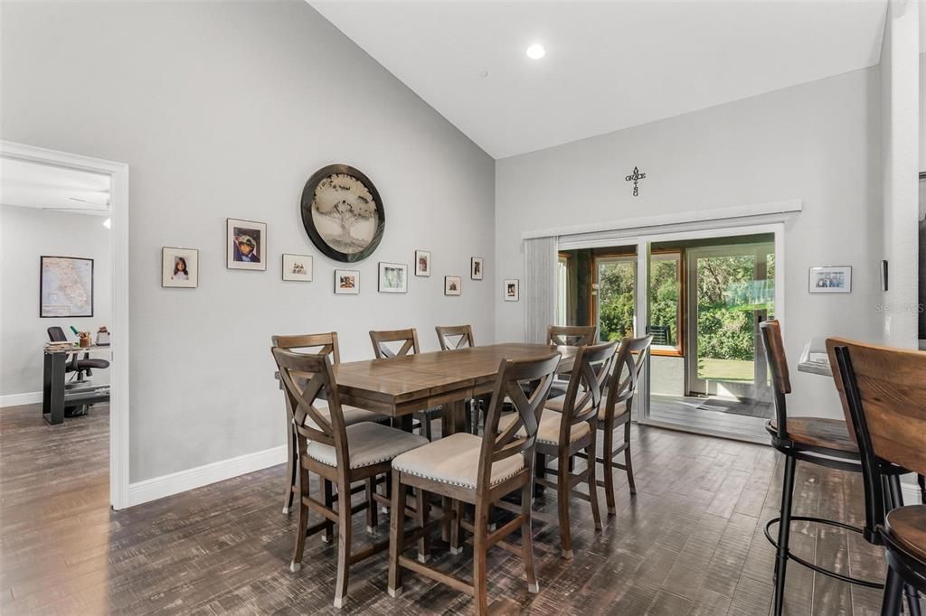 Dining Area with Sliding Doors leading to Lanai Area