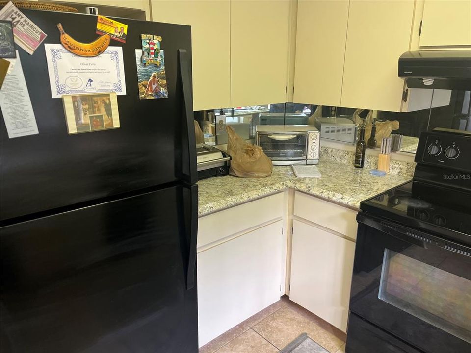 For Sale: $154,888 (1 beds, 1 baths, 790 Square Feet)