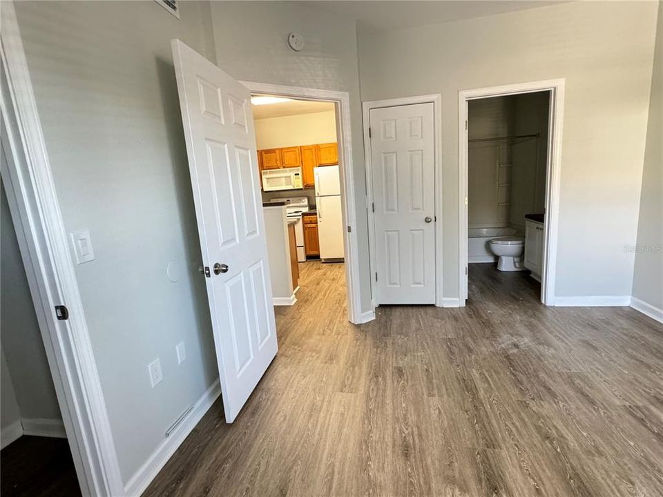 For Rent: $1,550 (1 beds, 1 baths, 750 Square Feet)