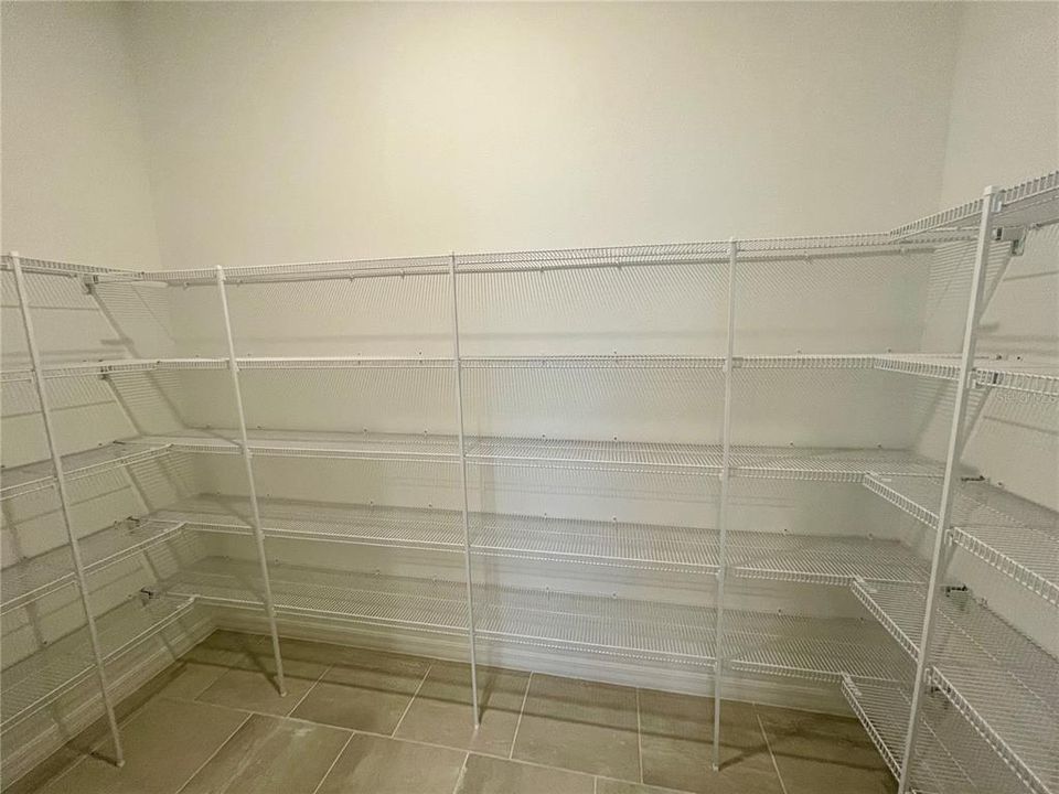 В аренду: $3,400 (4 спален, 3 ванн, 3275 Квадратных фут)