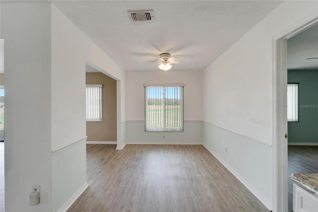 For Sale: $284,900 (2 beds, 2 baths, 1829 Square Feet)