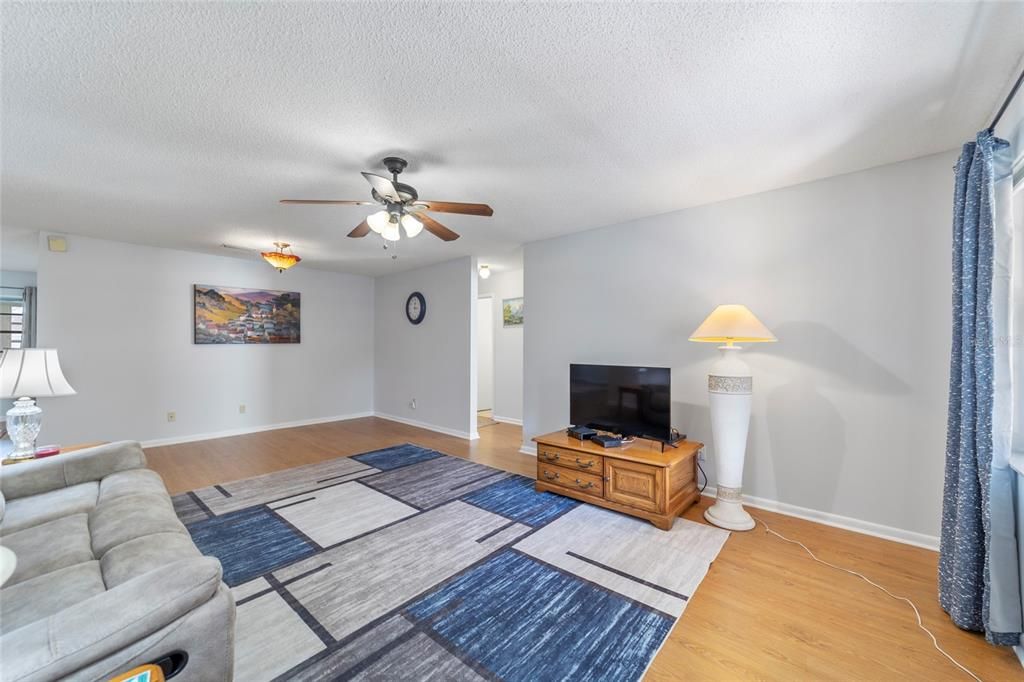 For Sale: $197,000 (2 beds, 2 baths, 1530 Square Feet)