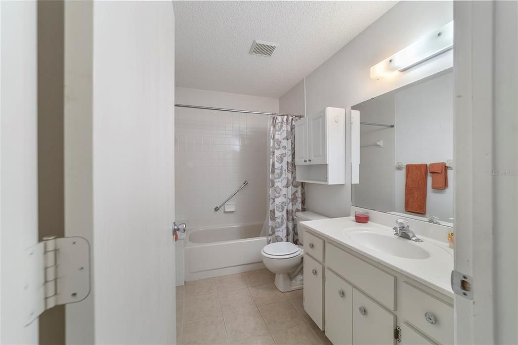 For Sale: $197,000 (2 beds, 2 baths, 1530 Square Feet)