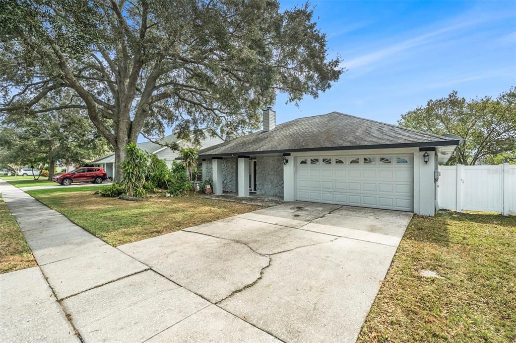 For Sale: $485,000 (3 beds, 2 baths, 1994 Square Feet)