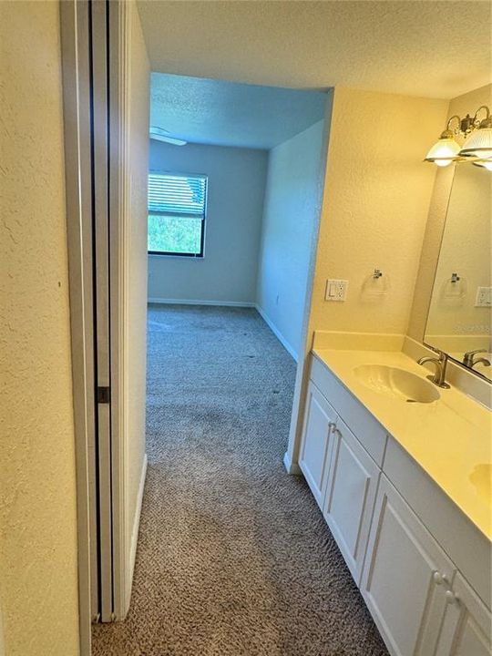 For Rent: $2,200 (2 beds, 2 baths, 1405 Square Feet)