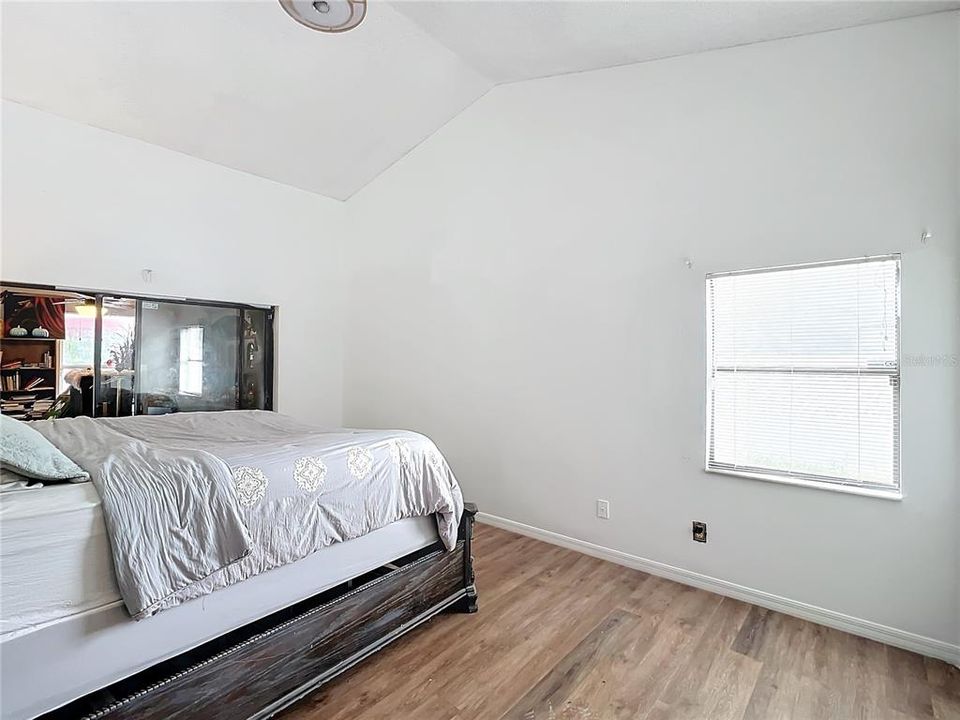 For Sale: $435,000 (4 beds, 2 baths, 2067 Square Feet)