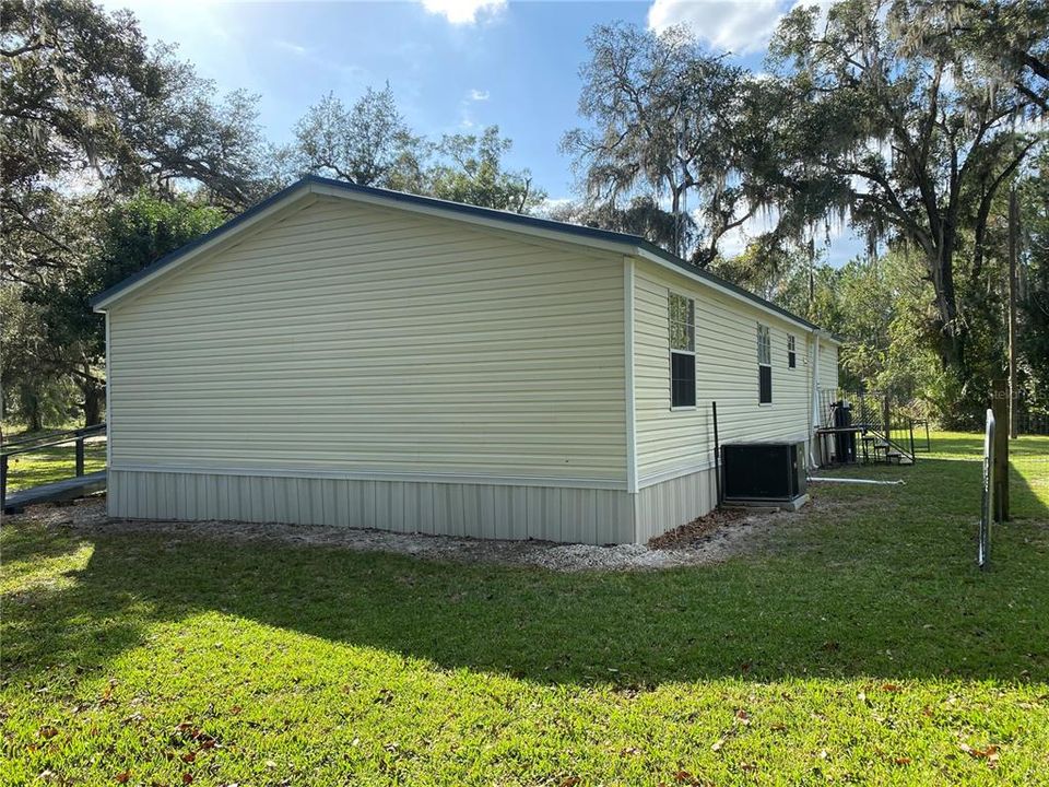 For Sale: $395,000 (3 beds, 2 baths, 1568 Square Feet)