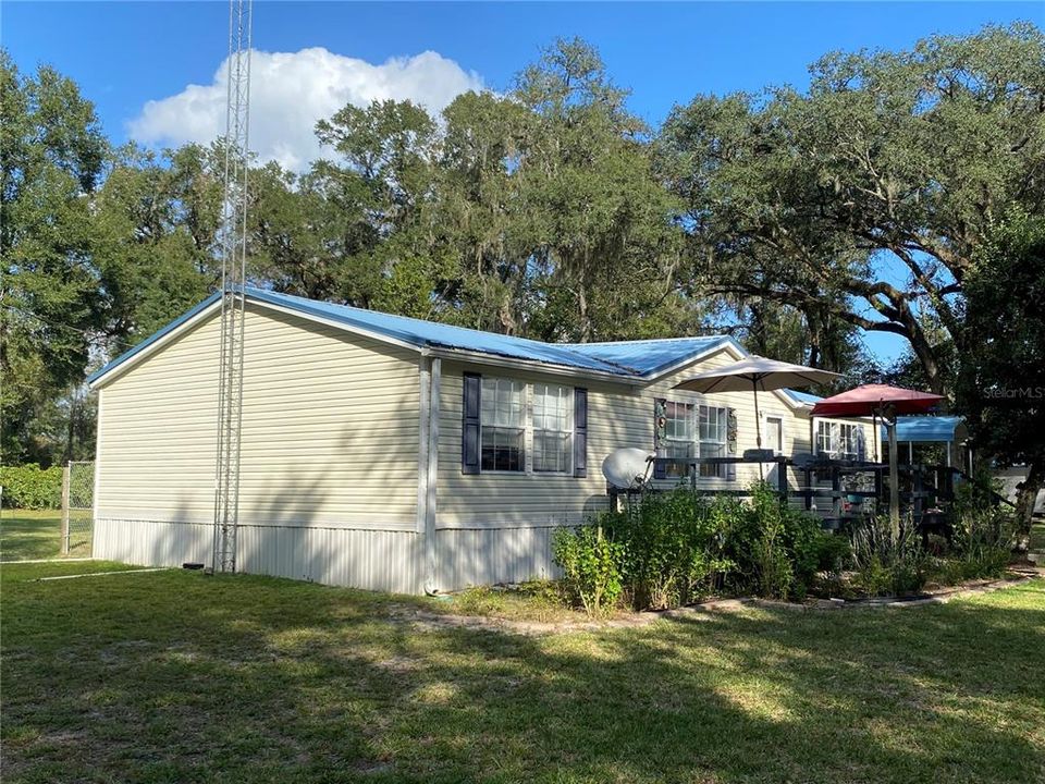 For Sale: $395,000 (3 beds, 2 baths, 1568 Square Feet)