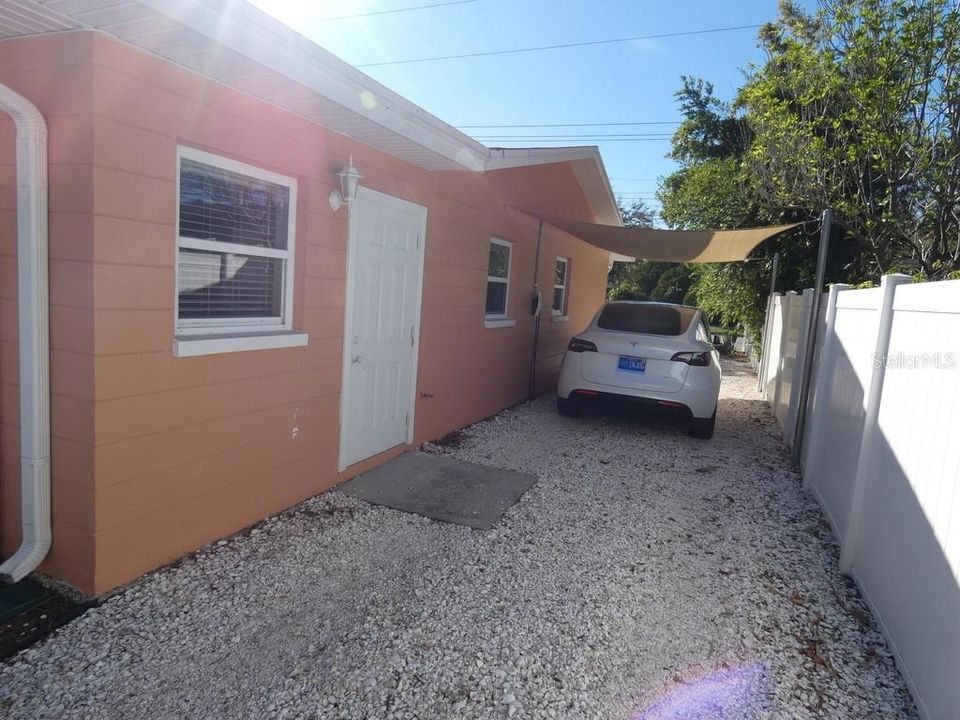 For Sale: $410,000 (3 beds, 2 baths, 1475 Square Feet)