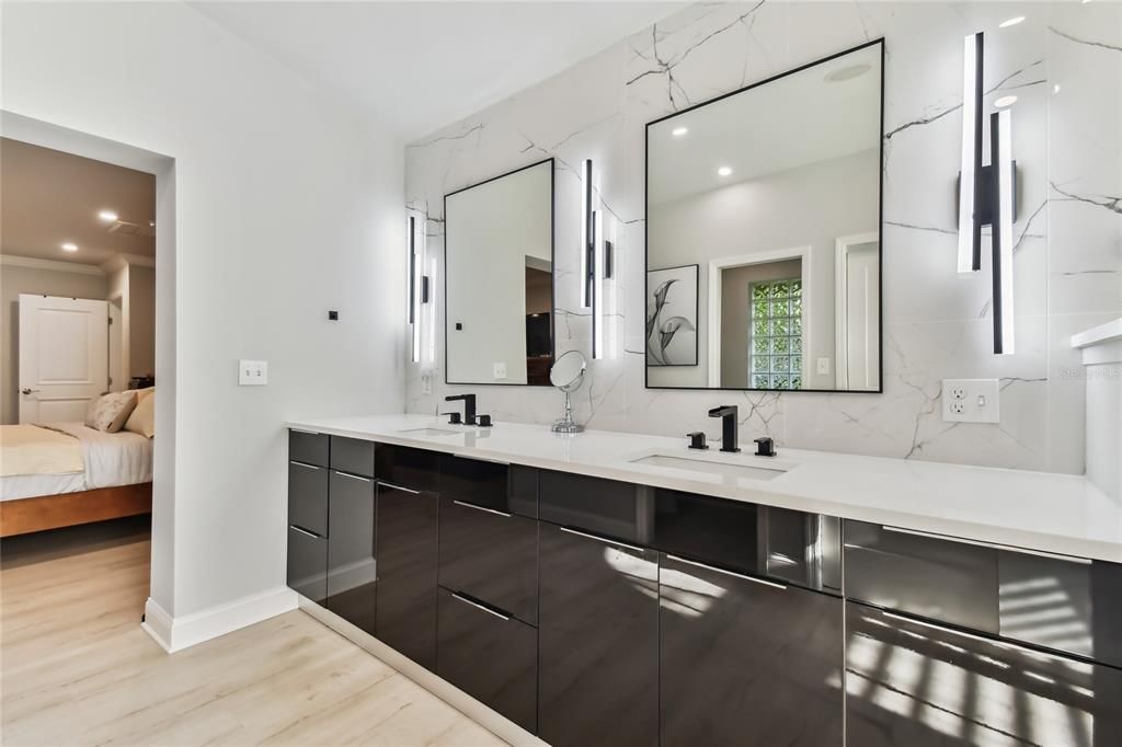 Active With Contract: $1,399,000 (3 beds, 2 baths, 2623 Square Feet)