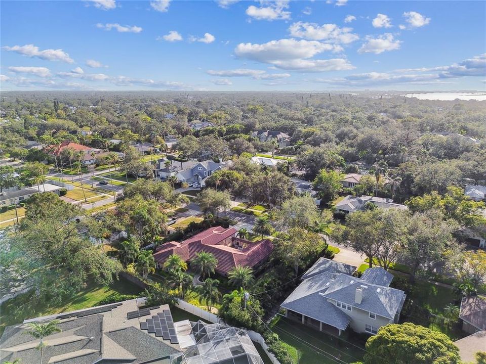 Active With Contract: $1,399,000 (3 beds, 2 baths, 2623 Square Feet)