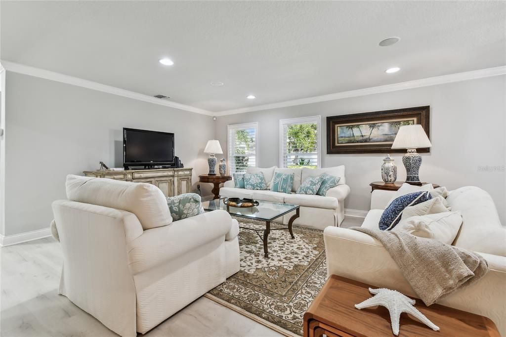 Active With Contract: $1,399,000 (3 beds, 2 baths, 2623 Square Feet)