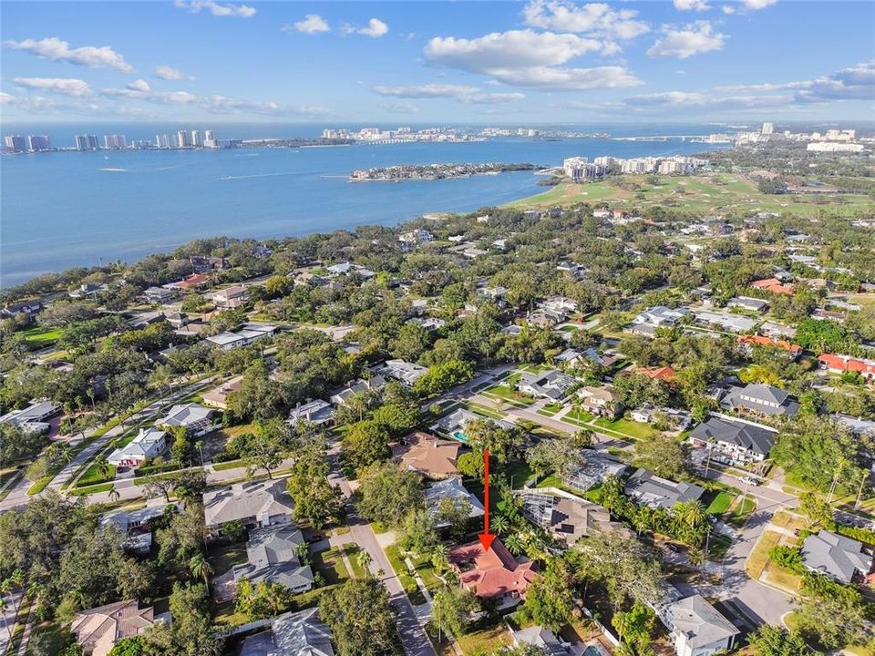 Active With Contract: $1,399,000 (3 beds, 2 baths, 2623 Square Feet)