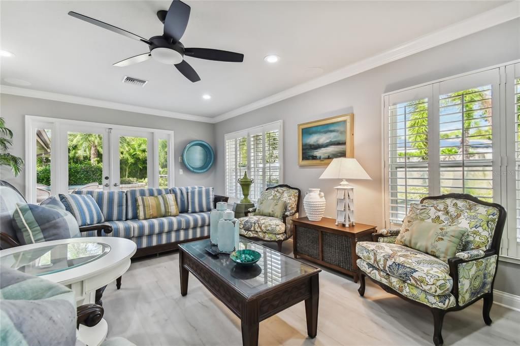 Active With Contract: $1,399,000 (3 beds, 2 baths, 2623 Square Feet)