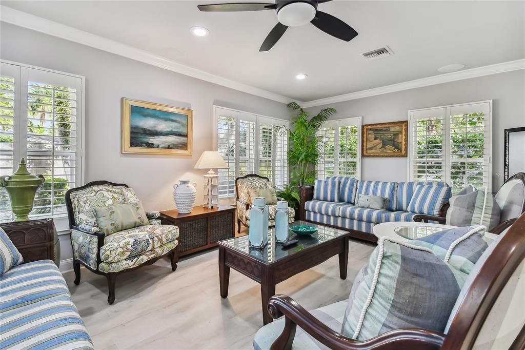 Active With Contract: $1,399,000 (3 beds, 2 baths, 2623 Square Feet)