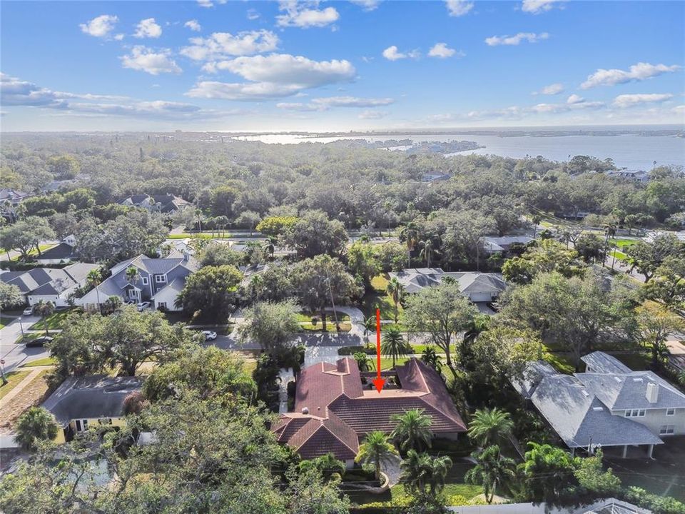 Active With Contract: $1,399,000 (3 beds, 2 baths, 2623 Square Feet)